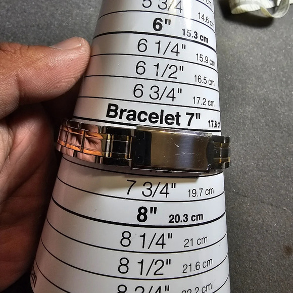 TFX Distributed By Bulova Ladies Quartz Watch Silver / Gold Tone Working shows s - Picture 11 of 11